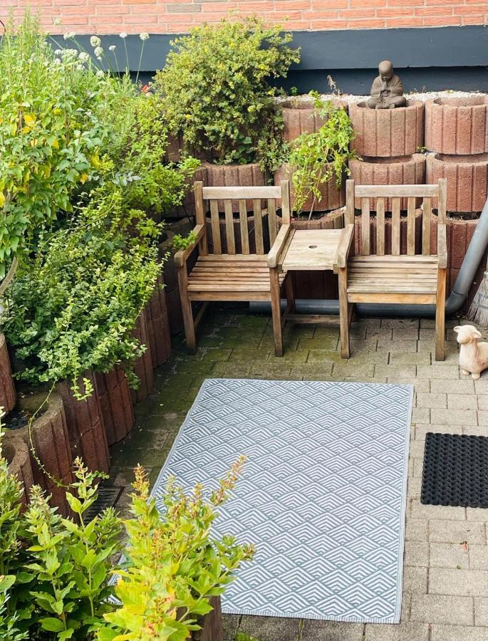 Modernes Appartement Im Gruenen - Stilvoll Und Komfortabel Keulen Buitenkant foto